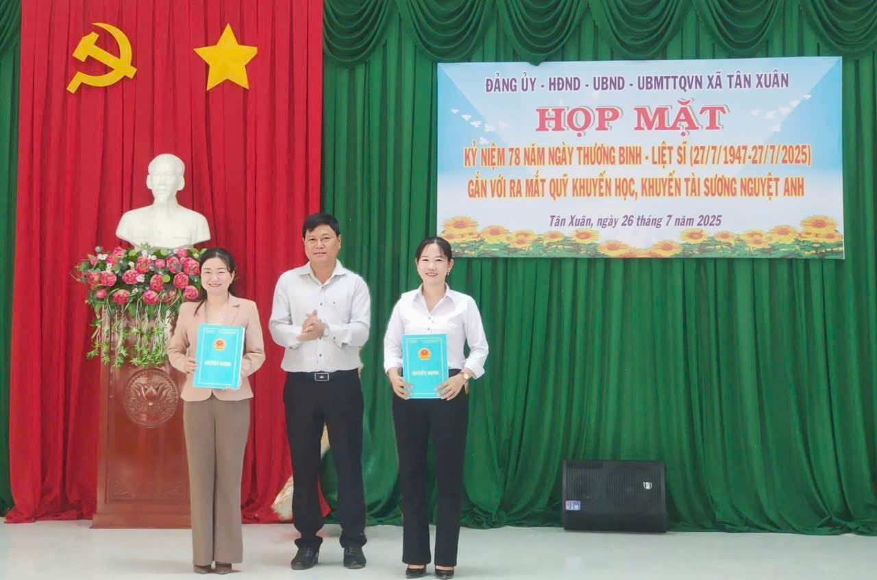 RA MẮT QUỸ KHUYẾN HỌC, KHUYẾN TÀI SƯƠNG NGUYỆT ANH XÃ TÂN XUÂN