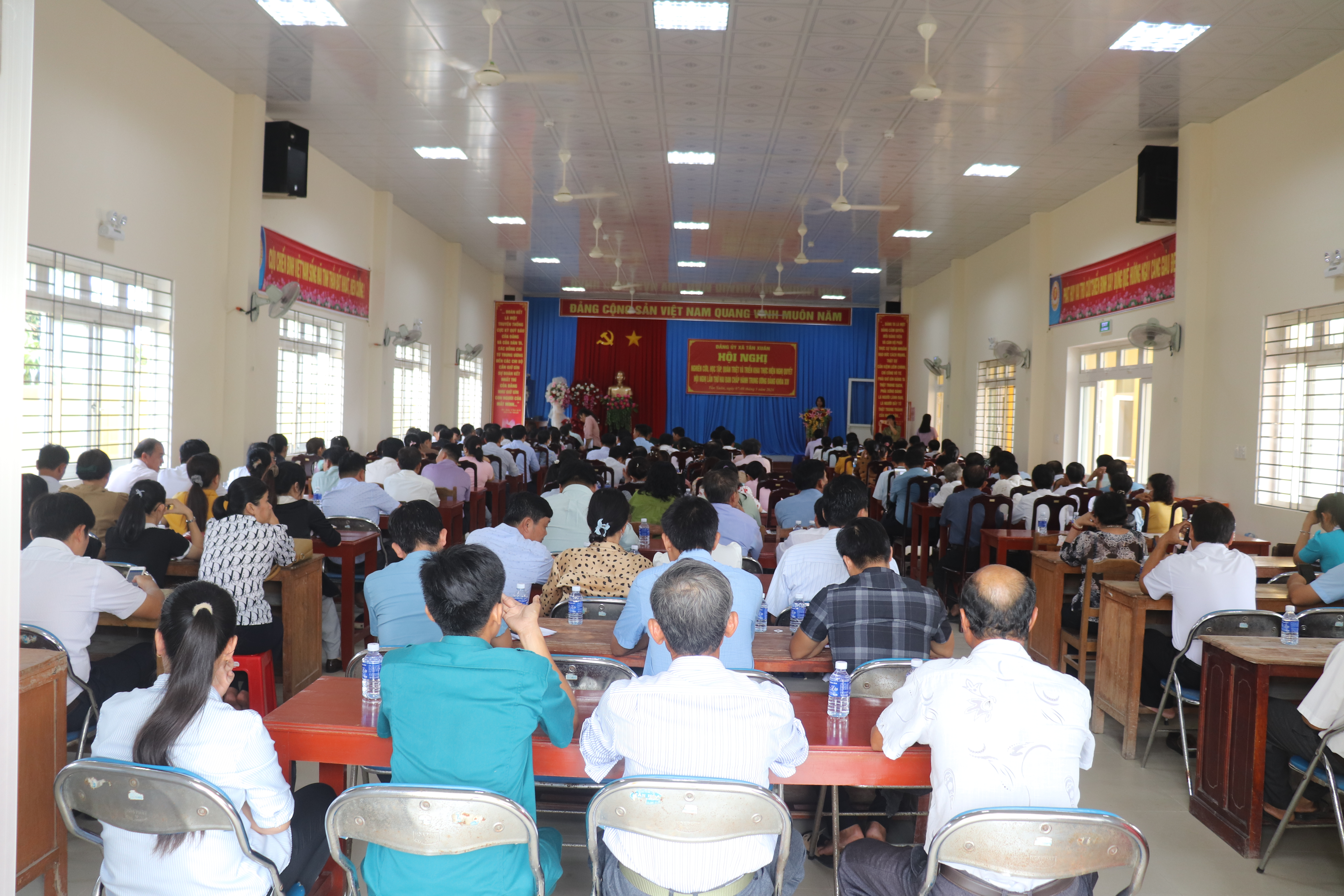 Tân Xuân tổ chức Hội nghị nghiên cứu, học tập, quán triệt và  triển khai thực hiện Nghị quyết Hội nghị lần thứ hai Ban Chấp hành Trung ương Đảng khóa XIV