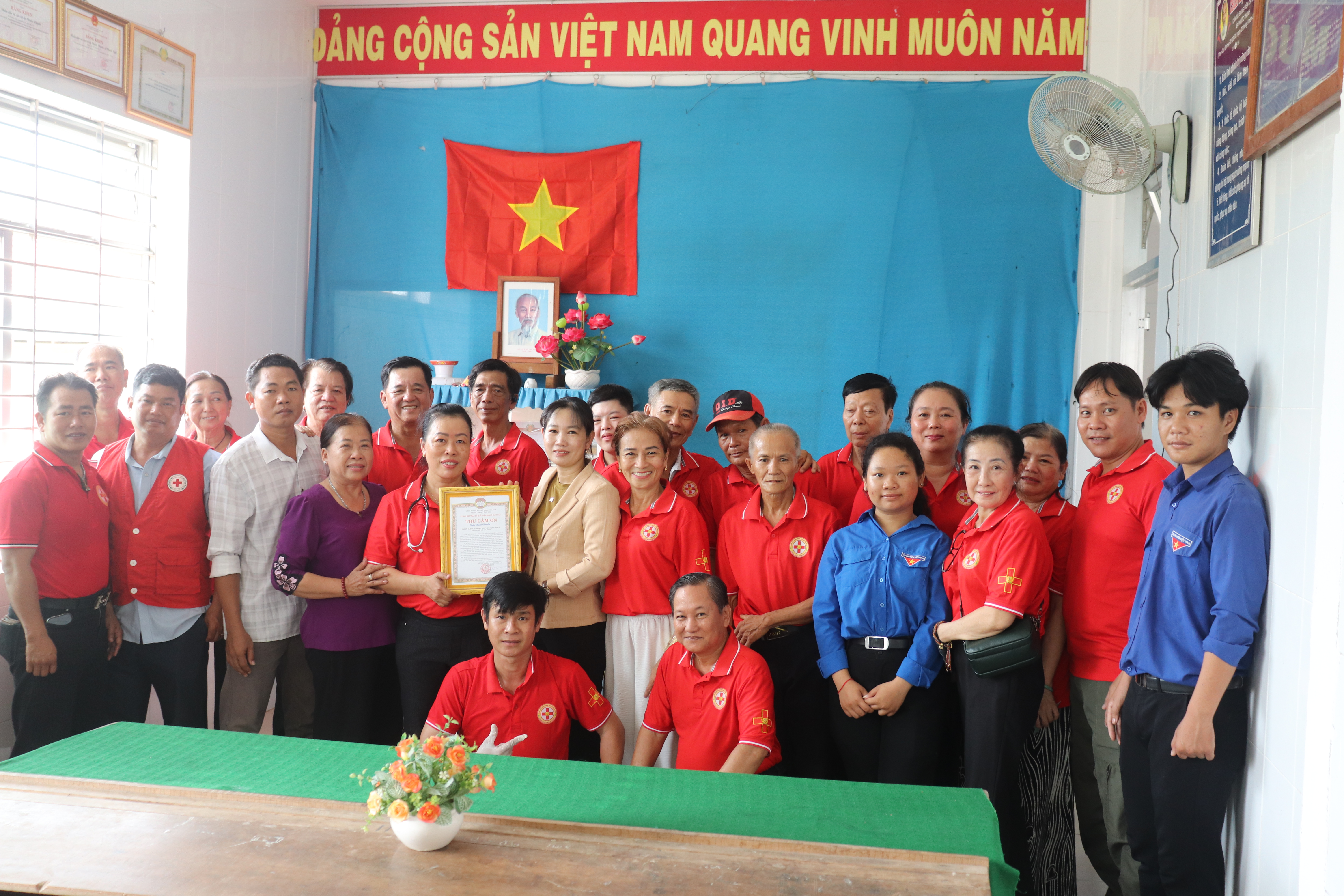 Tân Xuân- Khám điều trị bệnh miễn phí tại ấp Phước Thạnh
