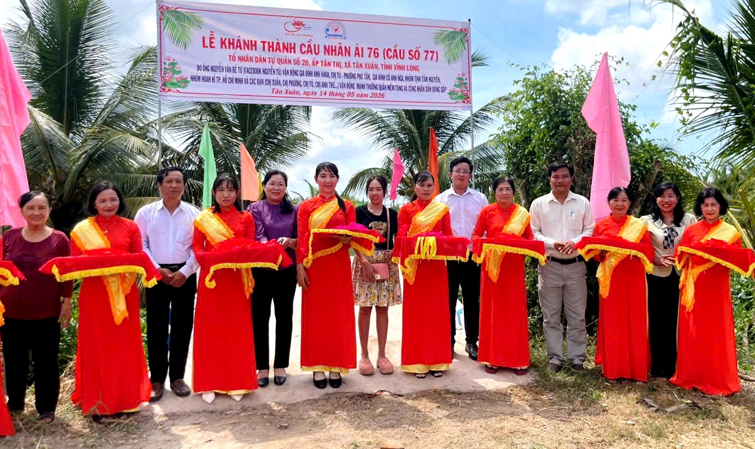 Khánh thành cầu Nhân Ái 76, ấp Tân Thị 